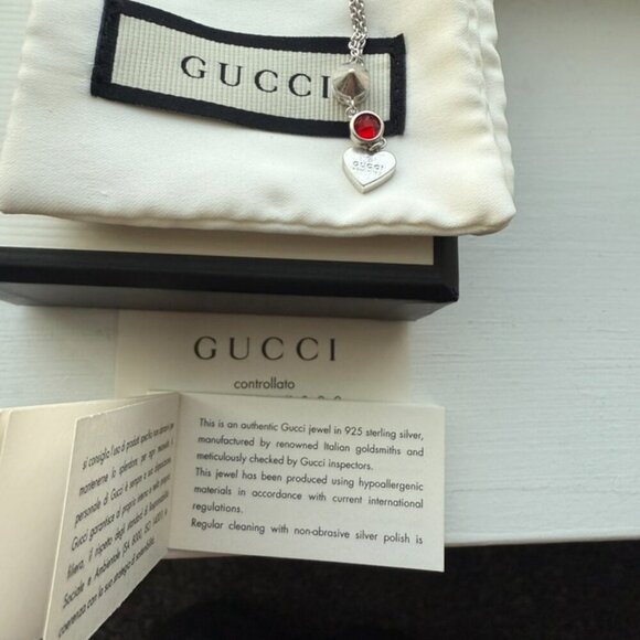 Gucci 925 Sterling Silver Red Heart Pendant Necklace with Box & Dustbag - Picture 3 of 11